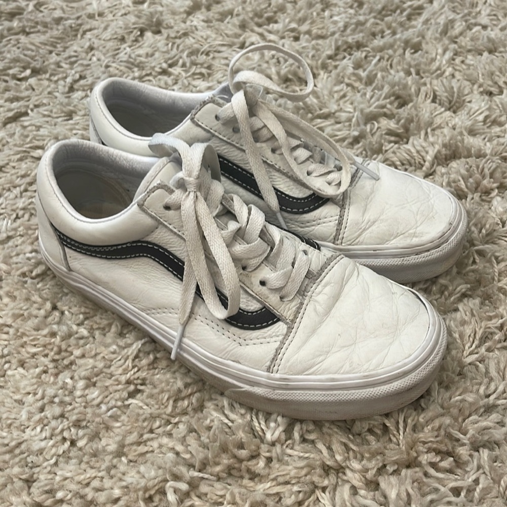 Low Too Old School Vans